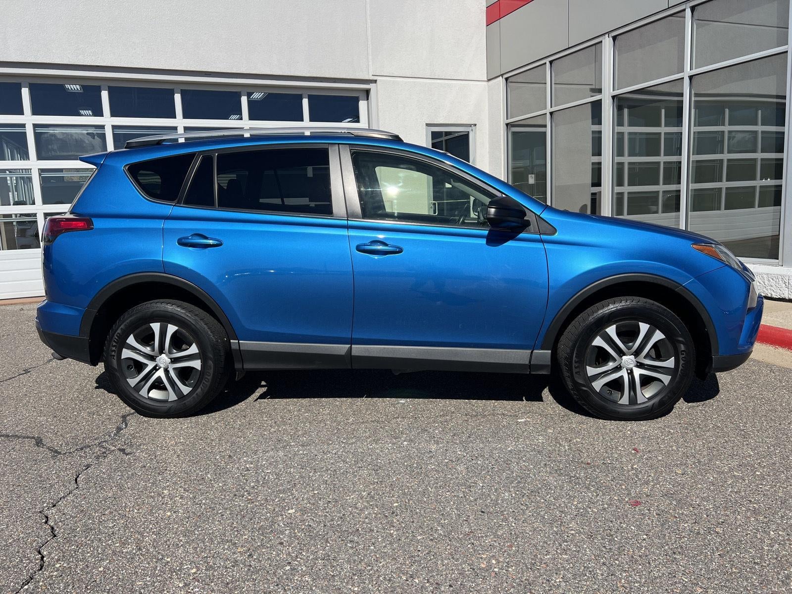 2016 Toyota RAV4 AWD 4DR LE