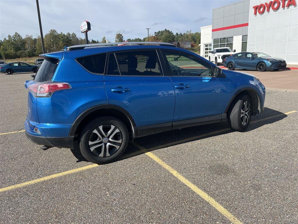 2016 Toyota RAV4 AWD 4DR LE