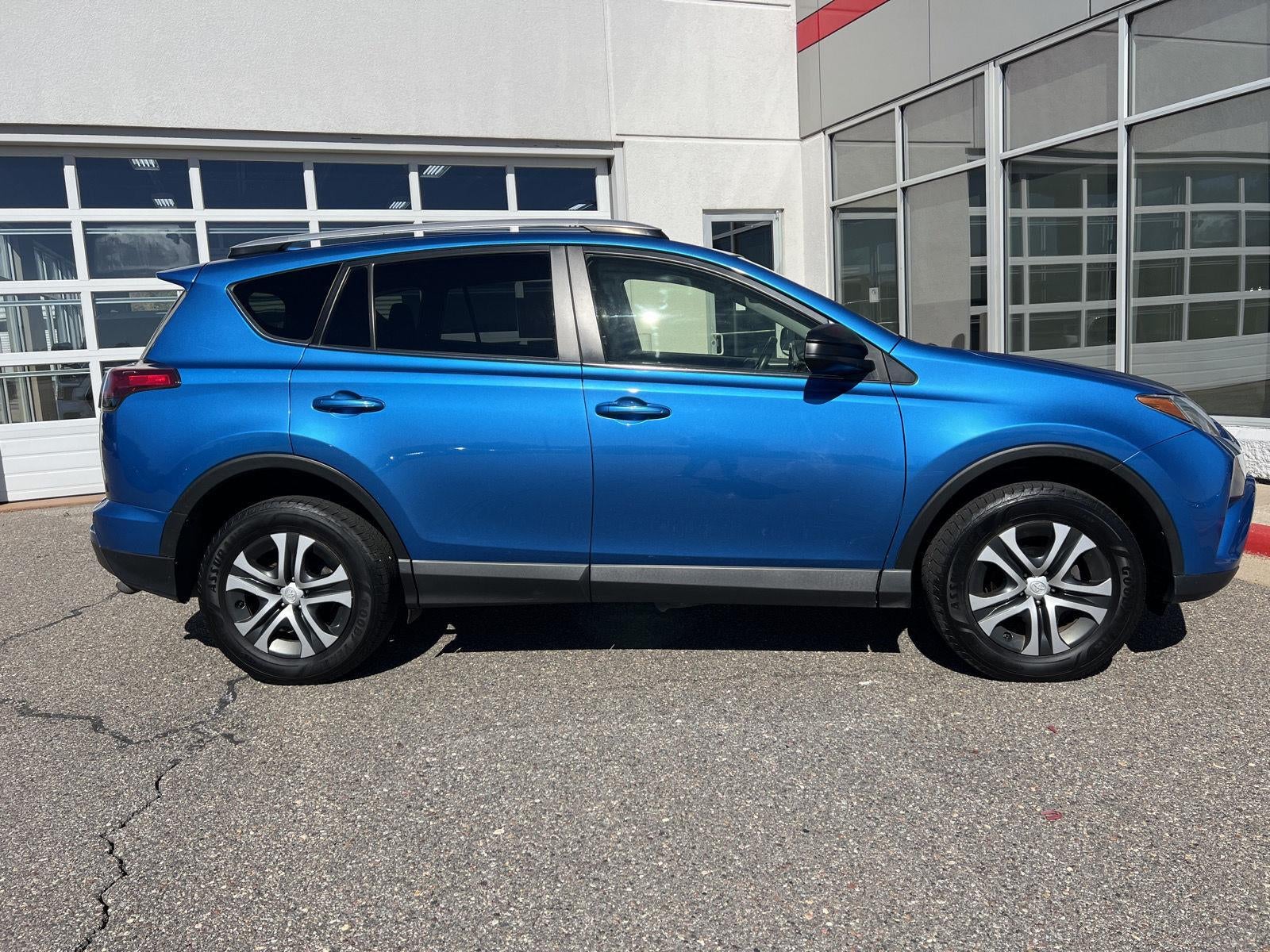 2016 Toyota RAV4 AWD 4DR LE