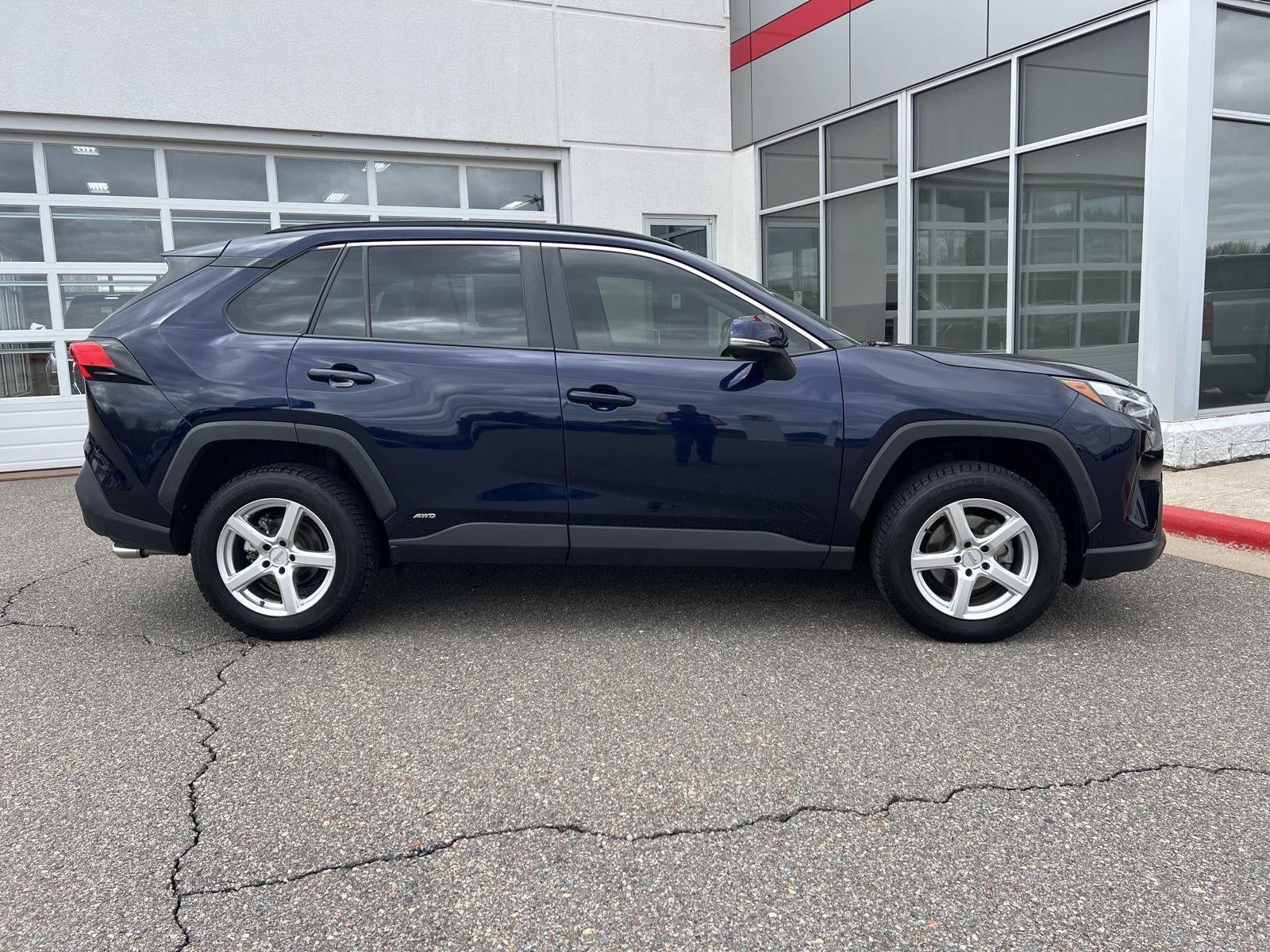 2023 Toyota RAV4 Hybrid XLE