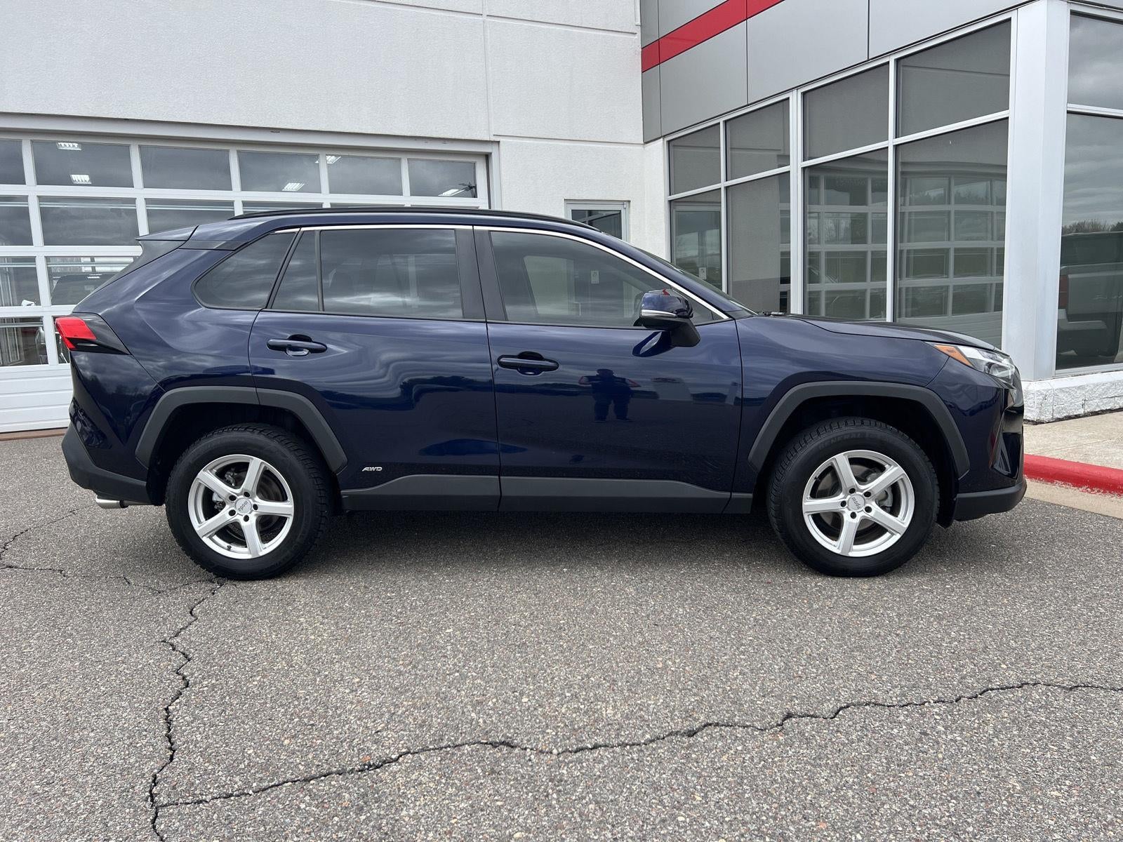 2023 Toyota RAV4 Hybrid XLE