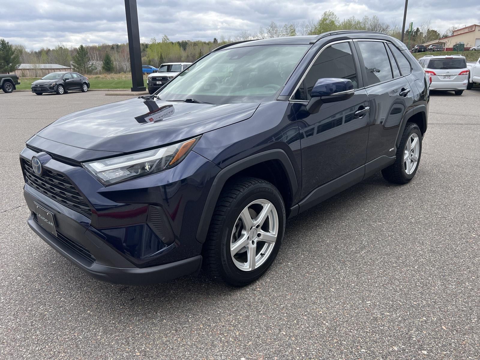 2023 Toyota RAV4 Hybrid XLE