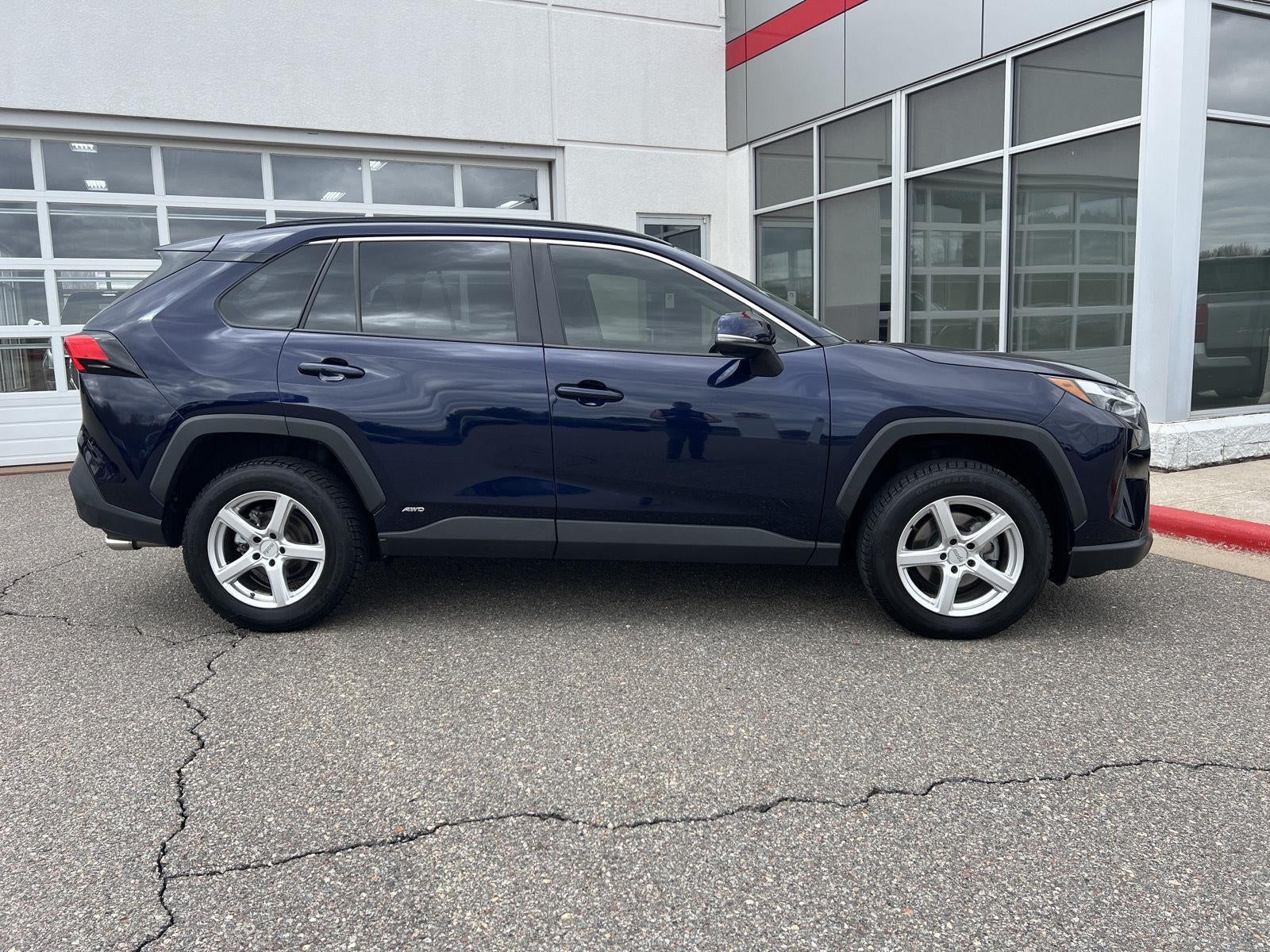 2023 Toyota RAV4 Hybrid XLE