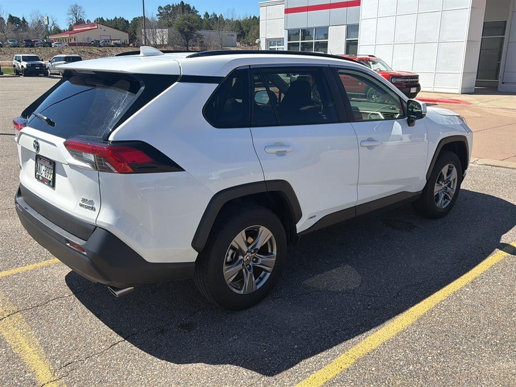 2023 Toyota RAV4 Hybrid XLE