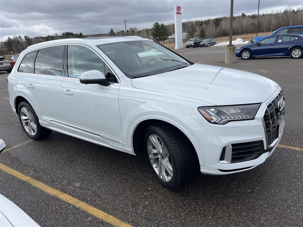 2023 Audi Q7 Premium Plus