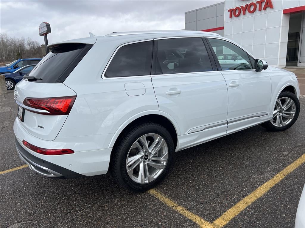 2023 Audi Q7 Premium Plus