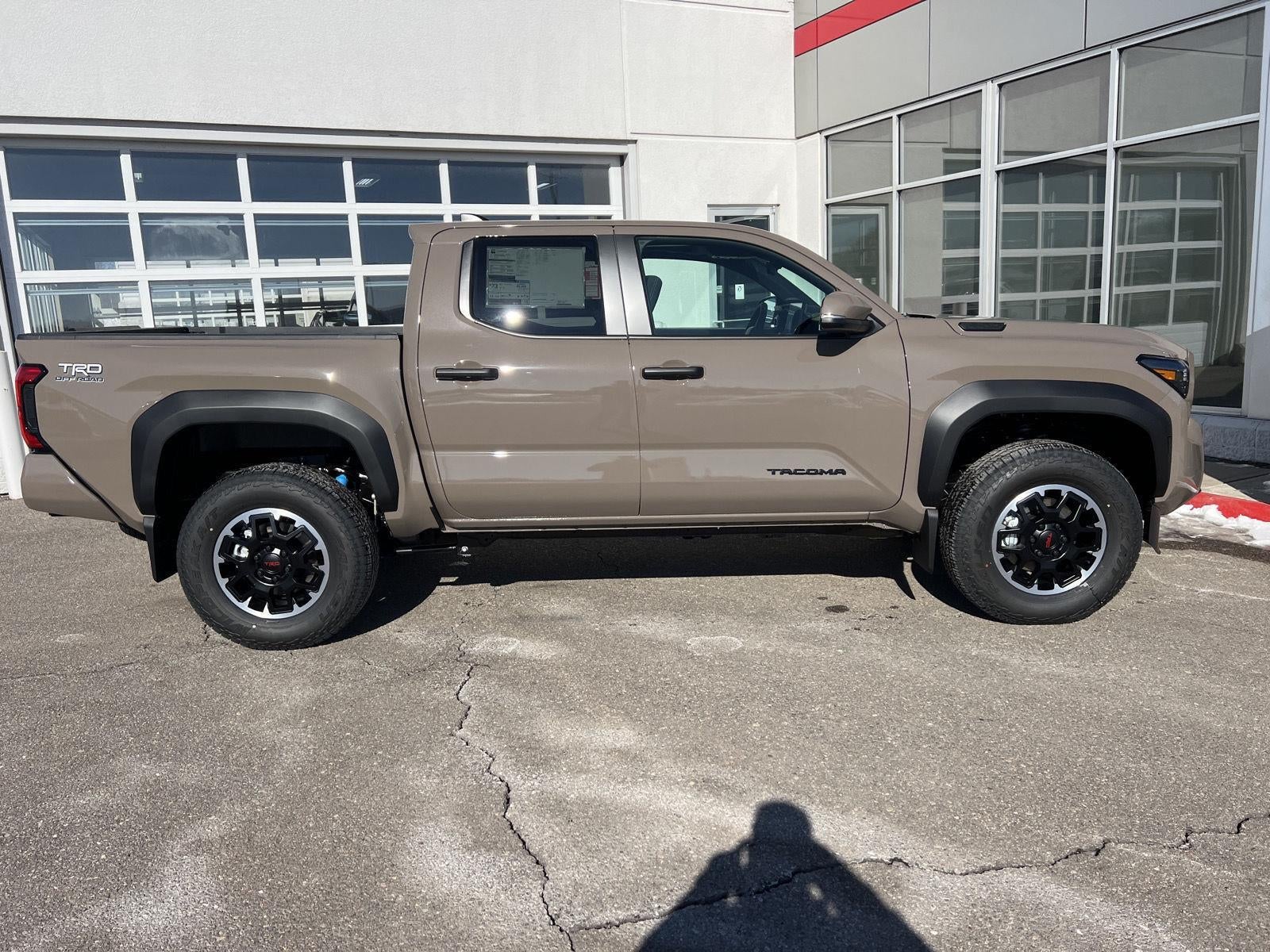 2026 Toyota Tacoma i-FORCE MAX Tacoma TRD Off-Road