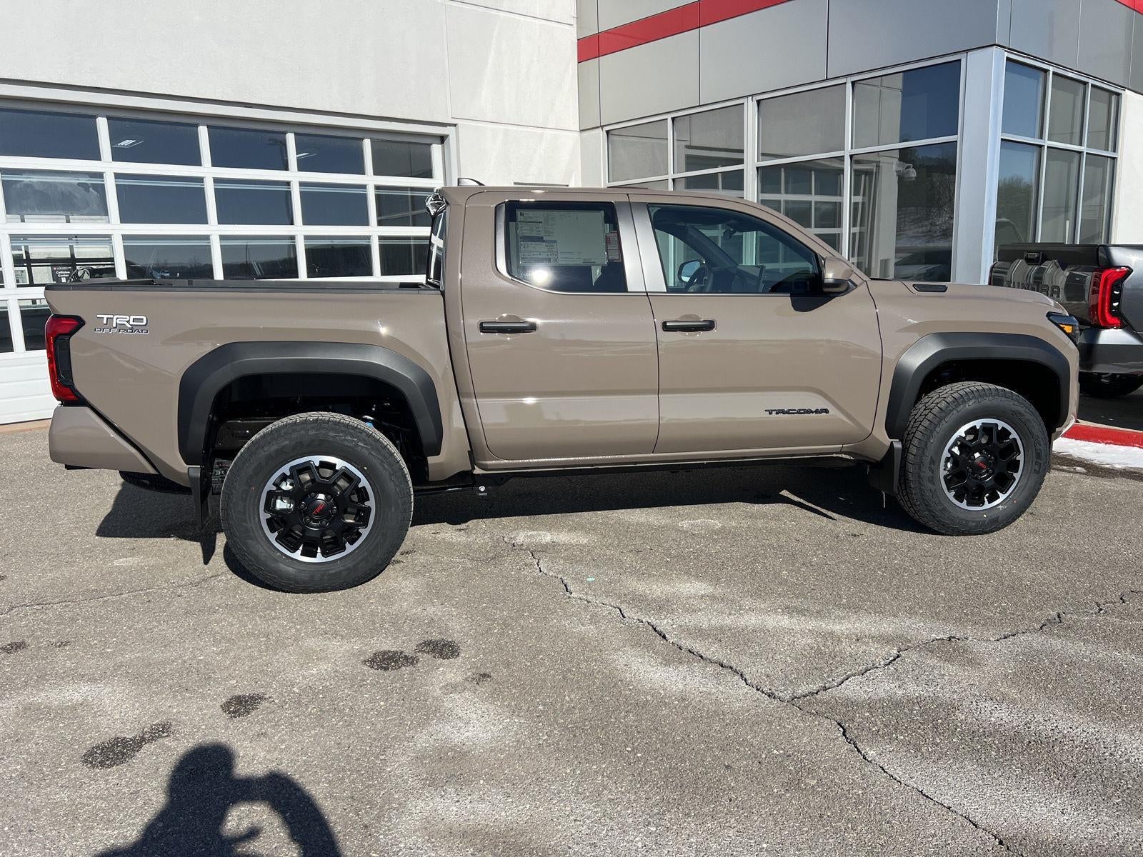2026 Toyota Tacoma i-FORCE MAX Tacoma TRD Off-Road