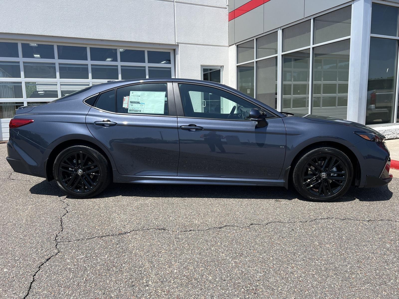 2026 Toyota Camry SE AWD