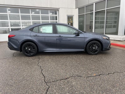 2026 Toyota Camry SE AWD