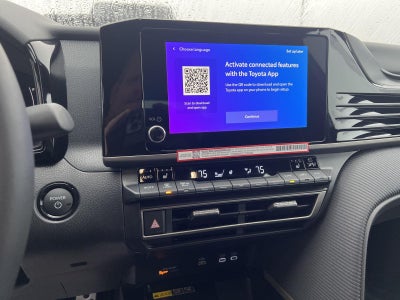 2026 Toyota Camry SE AWD