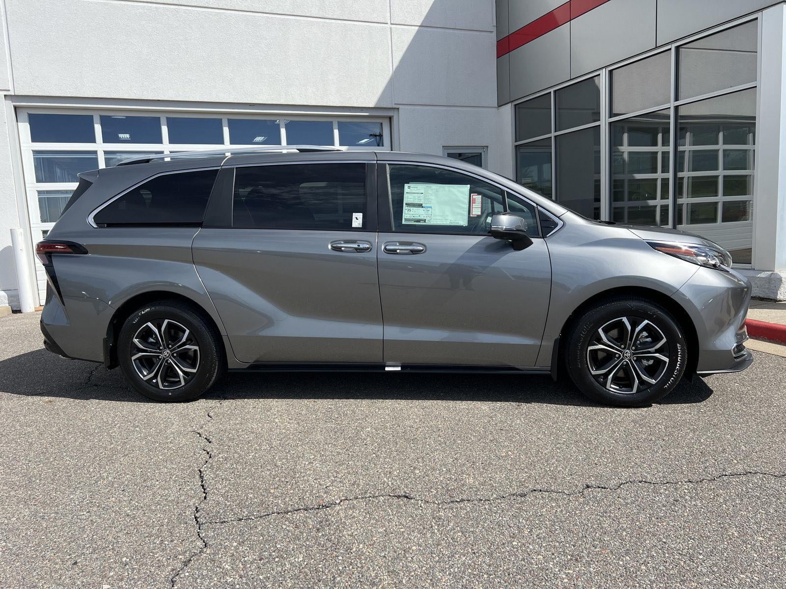 2026 Toyota Sienna Platinum 7-Passenger Hybrid AWD's photo