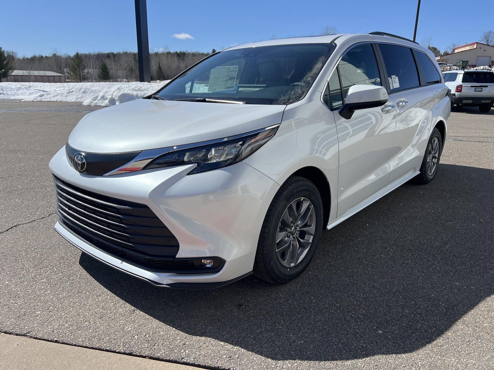2026 Toyota Sienna XLE