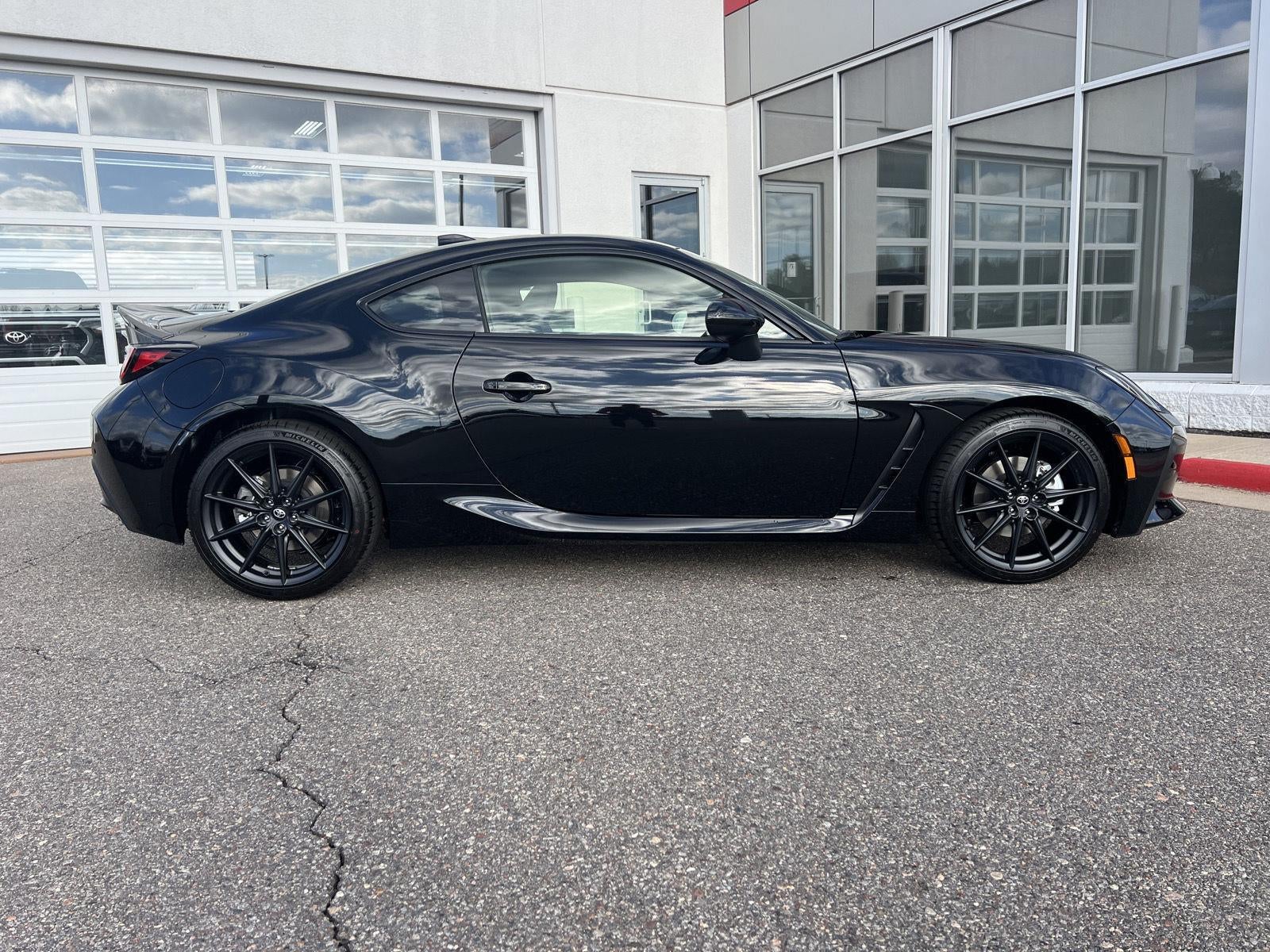 2025 Toyota GR86 Premium AT