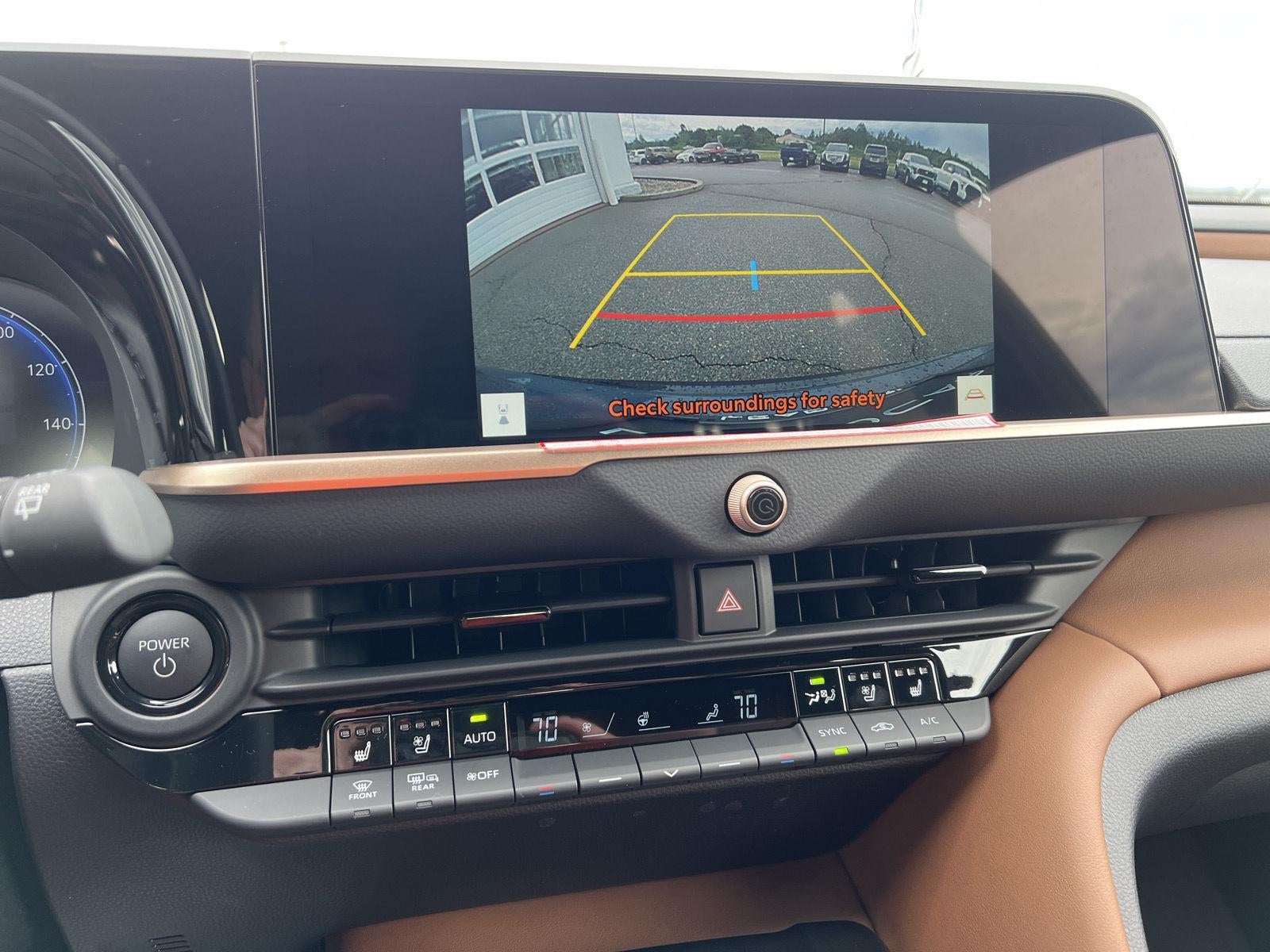 2026 Toyota Toyota Crown Signia XLE