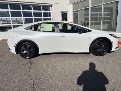 2026 Toyota Prius Plug-in Hybrid SE