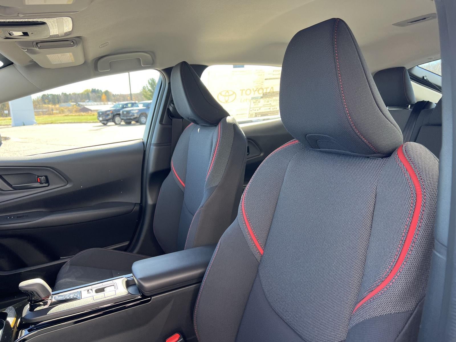 2026 Toyota Prius Plug-in Hybrid SE