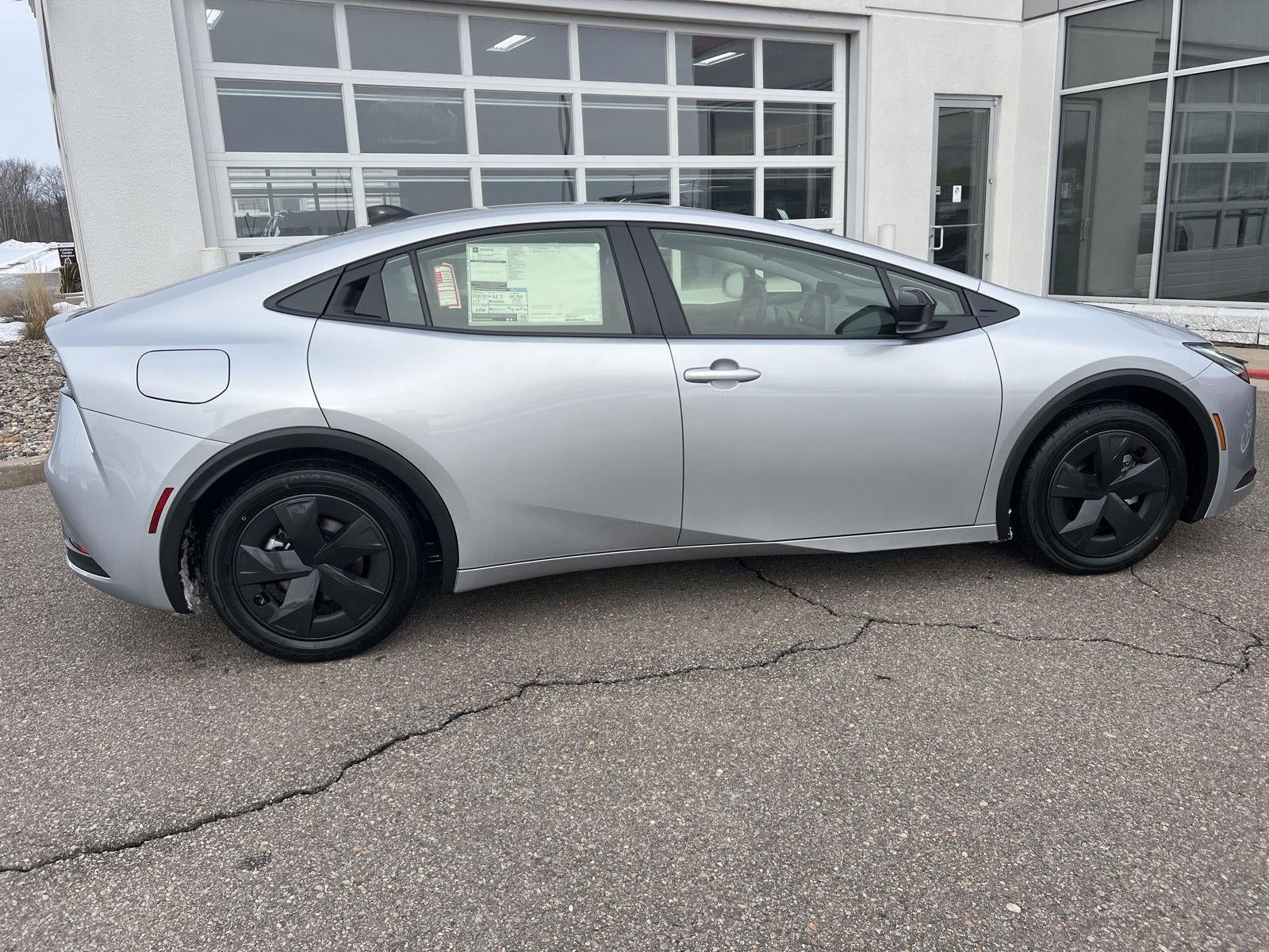 2026 Toyota Prius Plug-in Hybrid SE