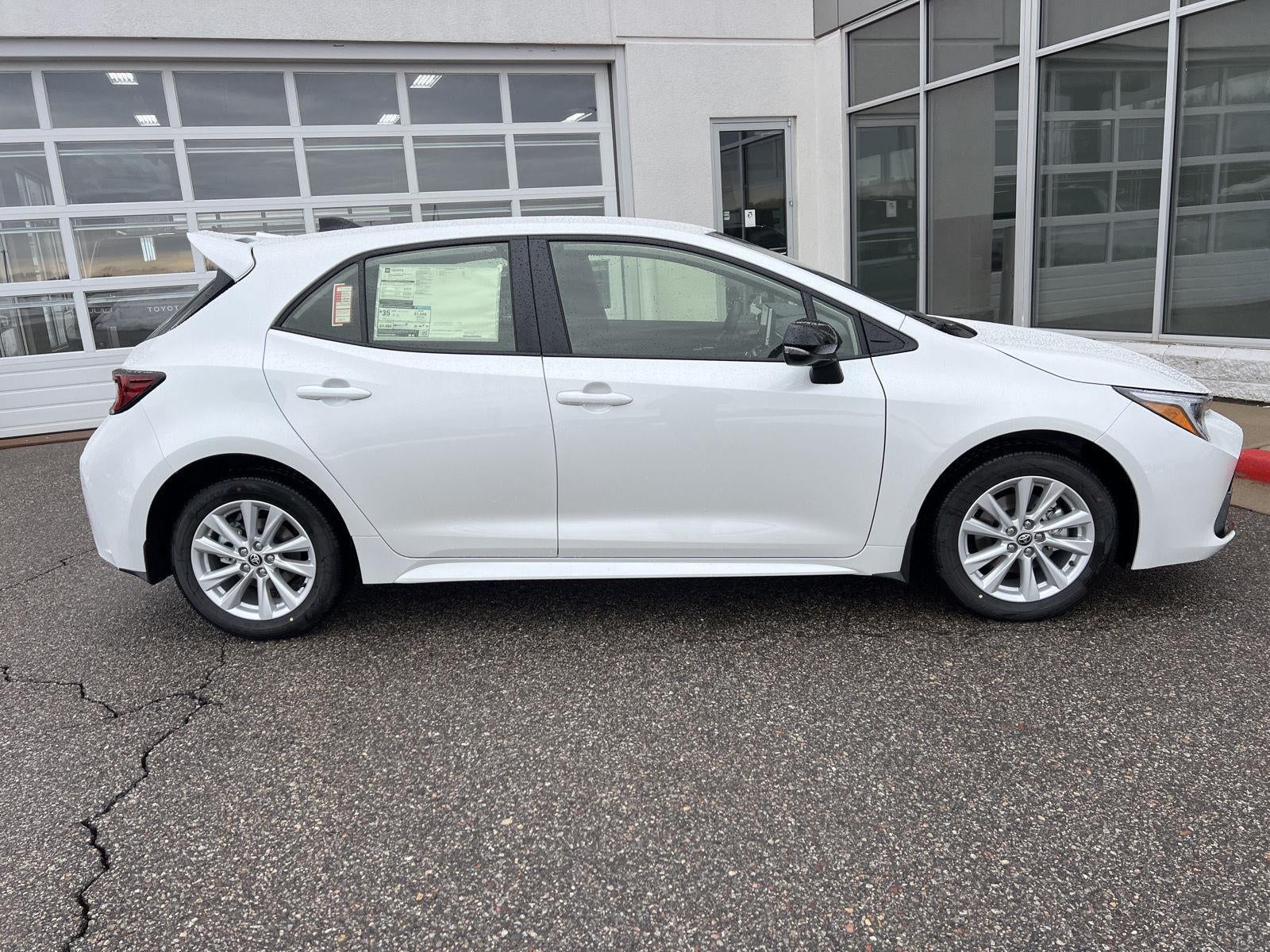 2026 Toyota Corolla Hatchback SE