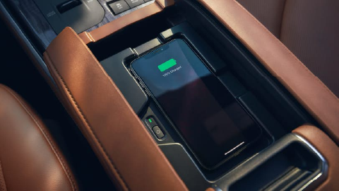 2020 Highlander Wireless Charging